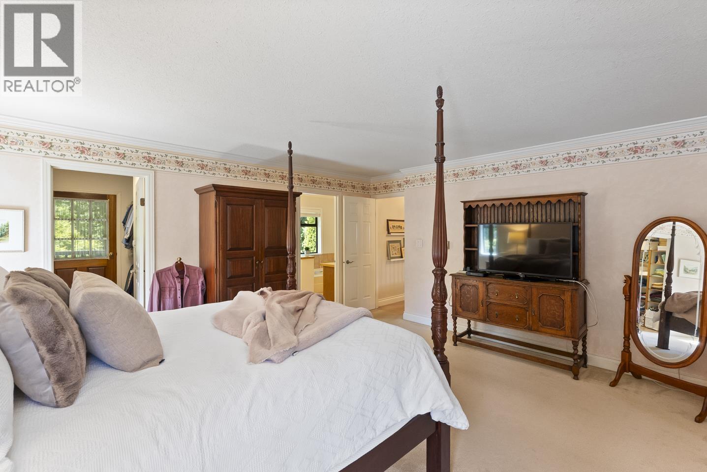 9927 RATHBURN DRIVE, Burnaby