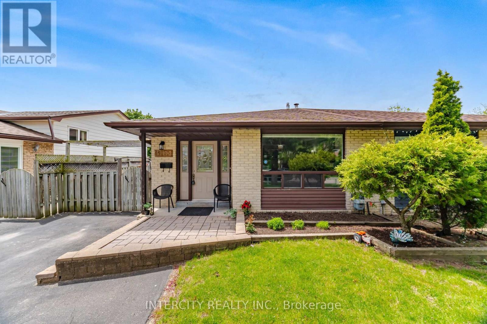 3164 GWENDALE CRESCENT - Image 2