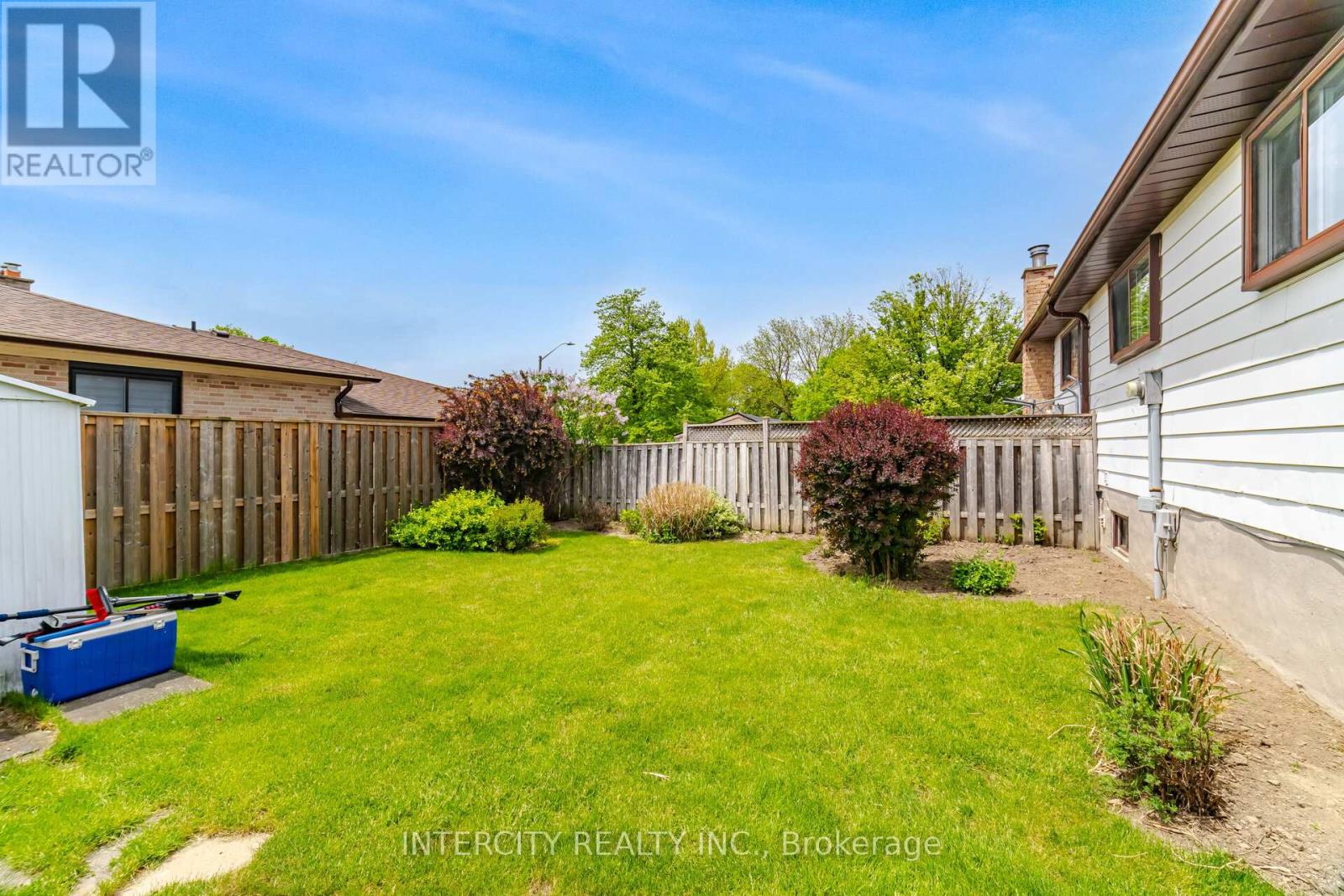 3164 GWENDALE CRESCENT - 48