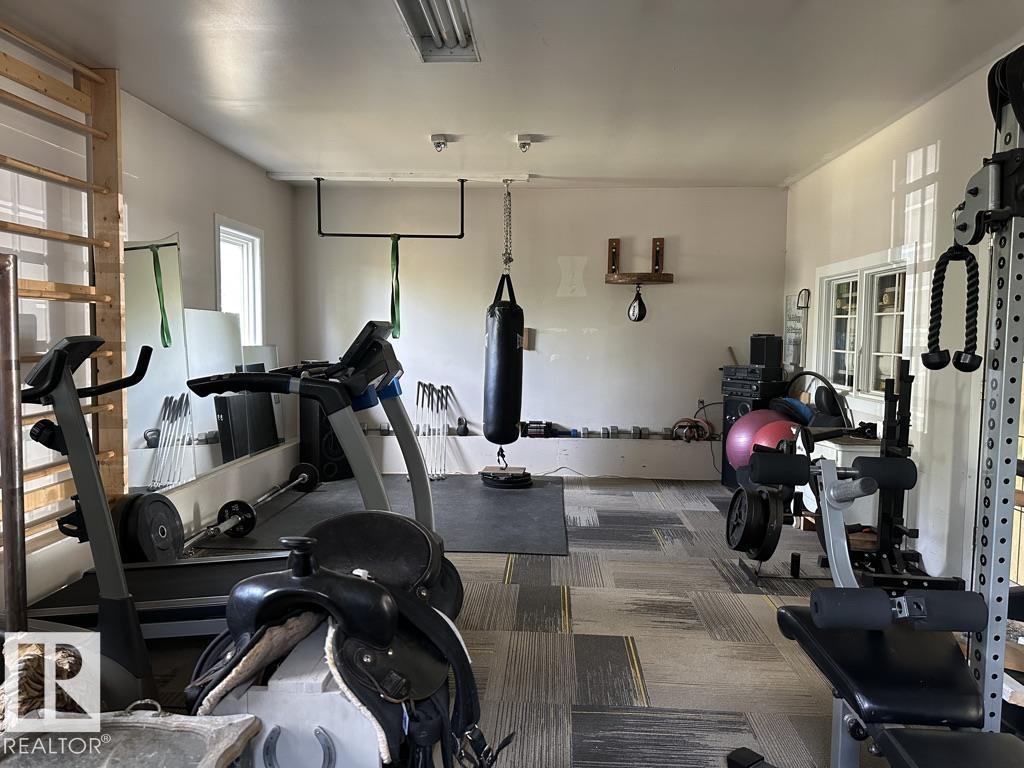 13 Grandview Crescent - 17