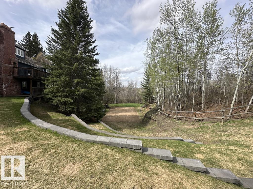 13 Grandview Crescent - 62
