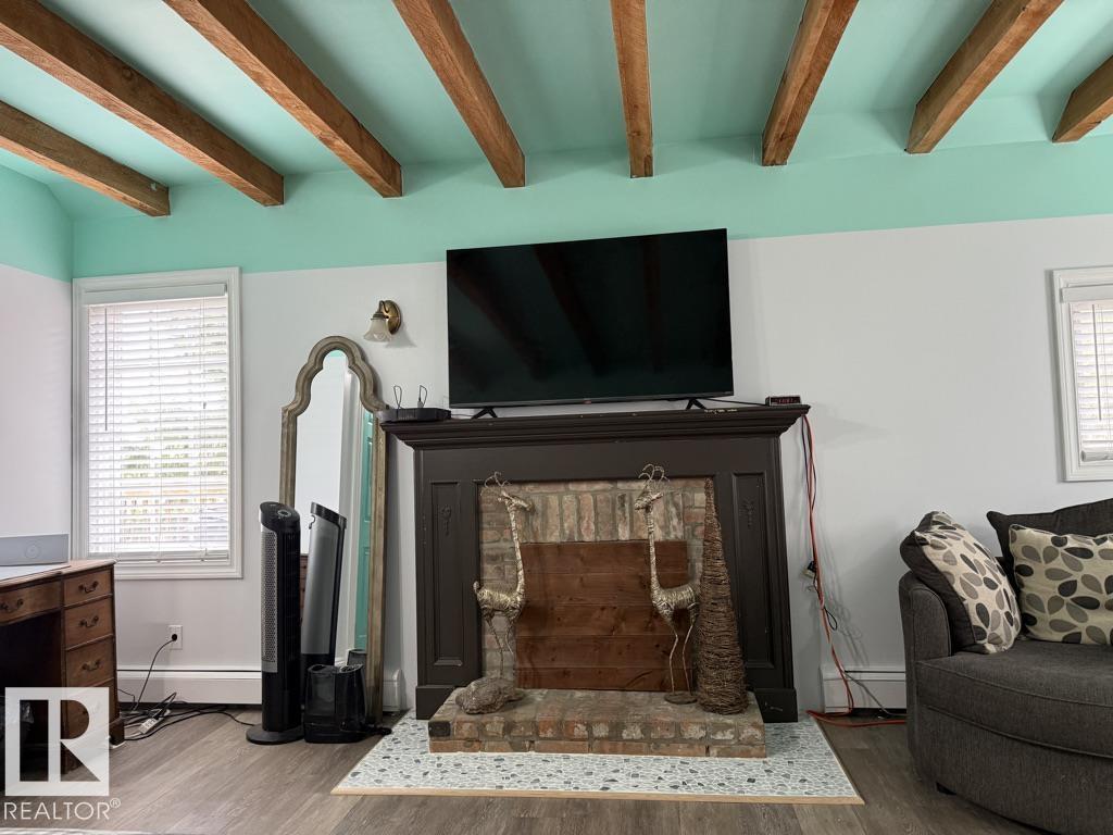 13 Grandview Crescent - 25
