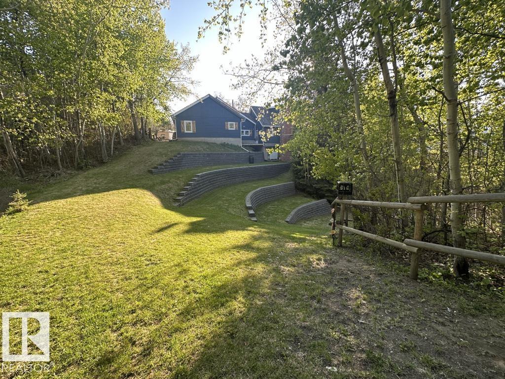 13 Grandview Crescent - 59