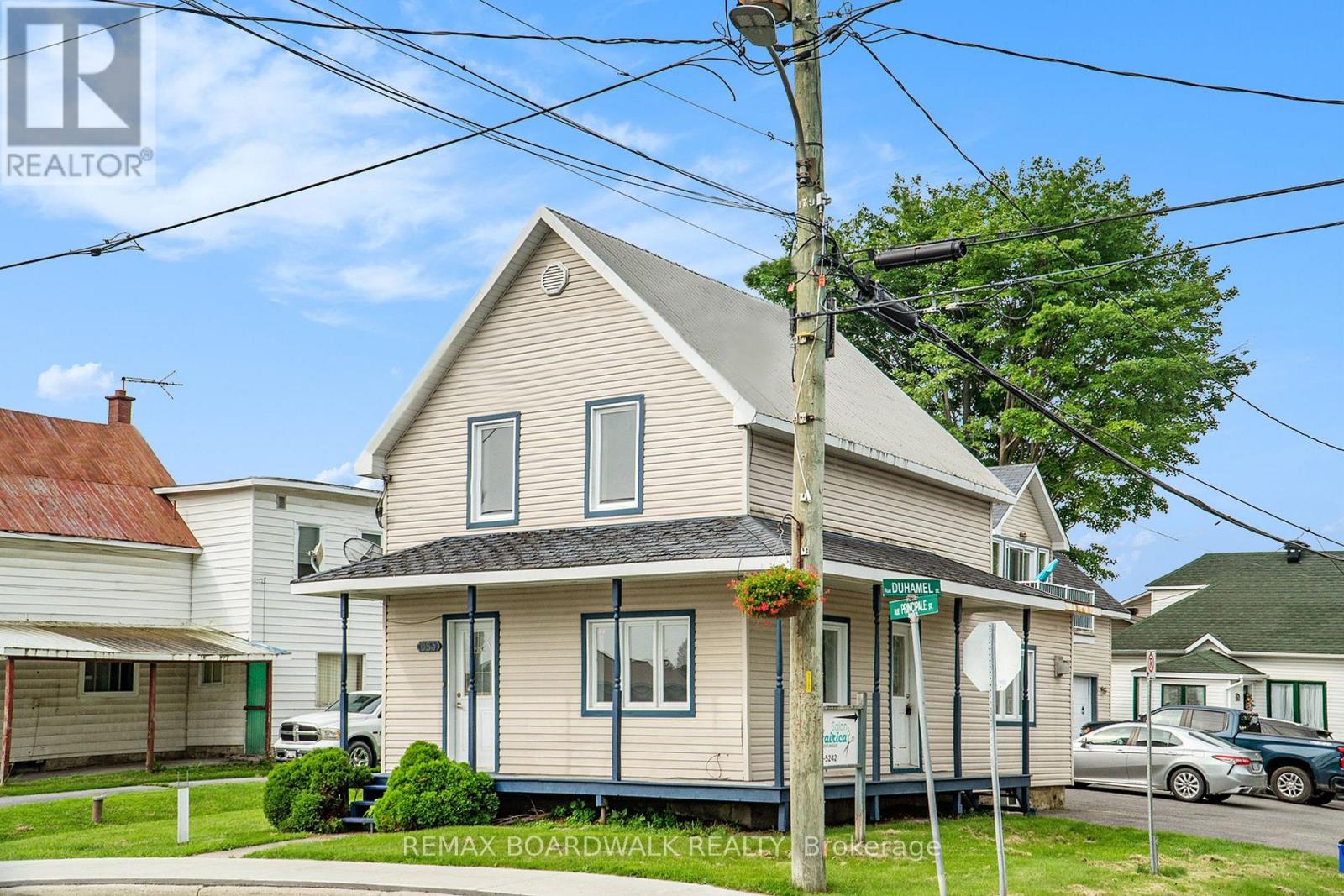 683 PRINCIPALE STREET - 1