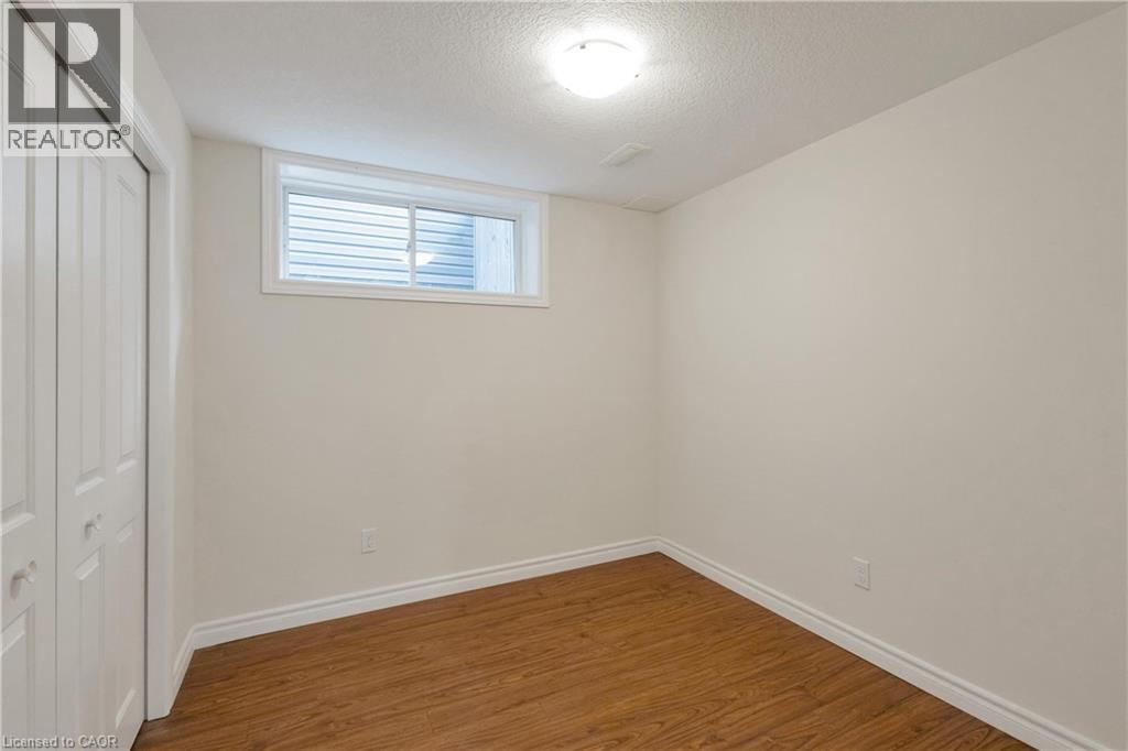 102 IRON GATE Street - 32