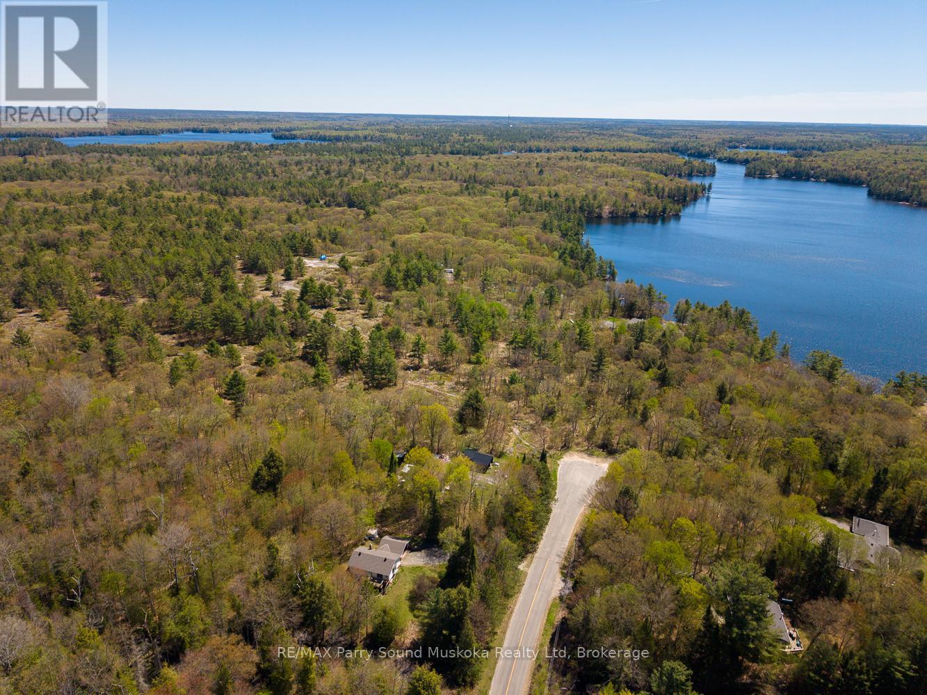 29 STONEMAN DRIVE - 35