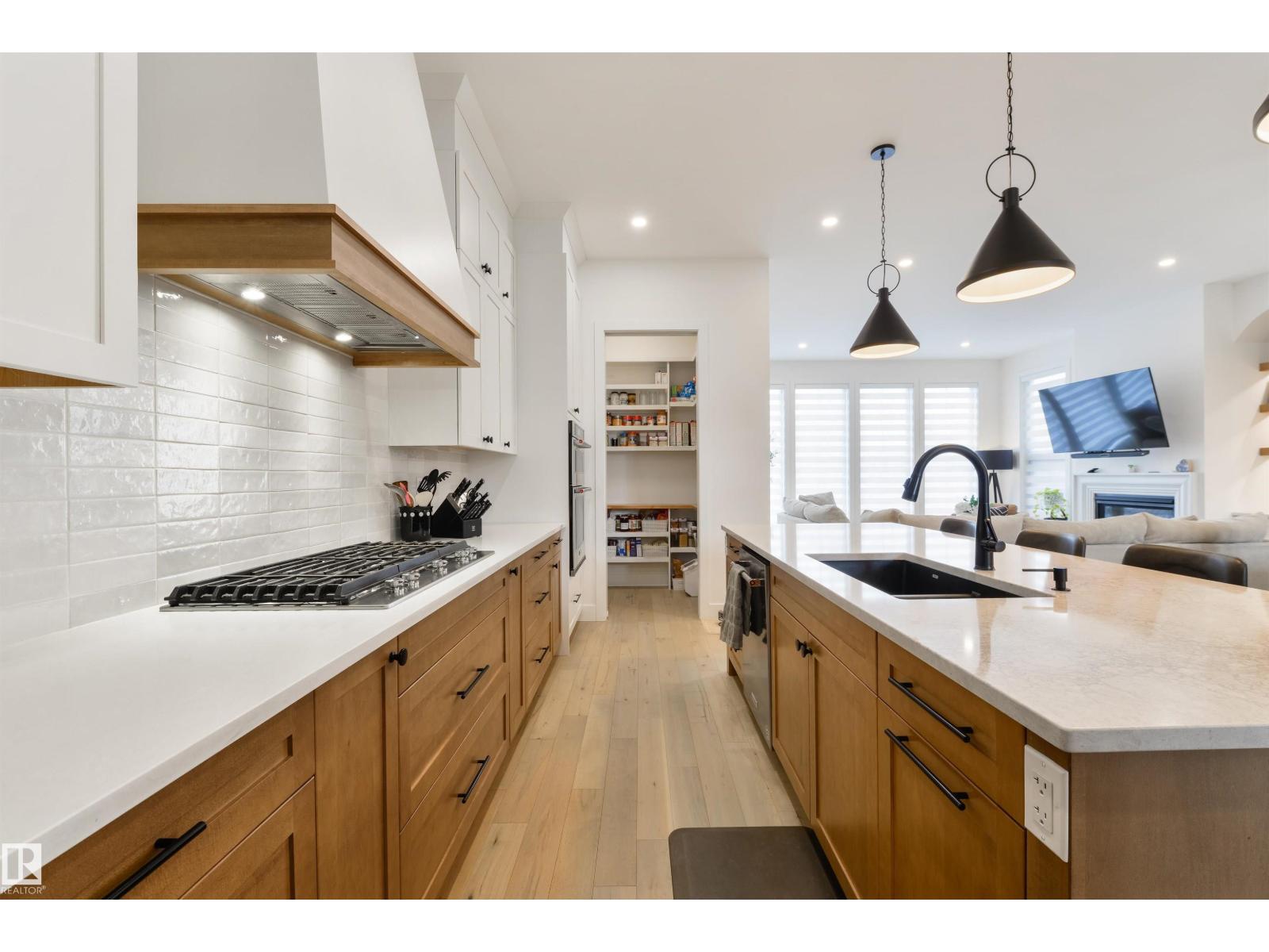 8107 144 ST NW - 12