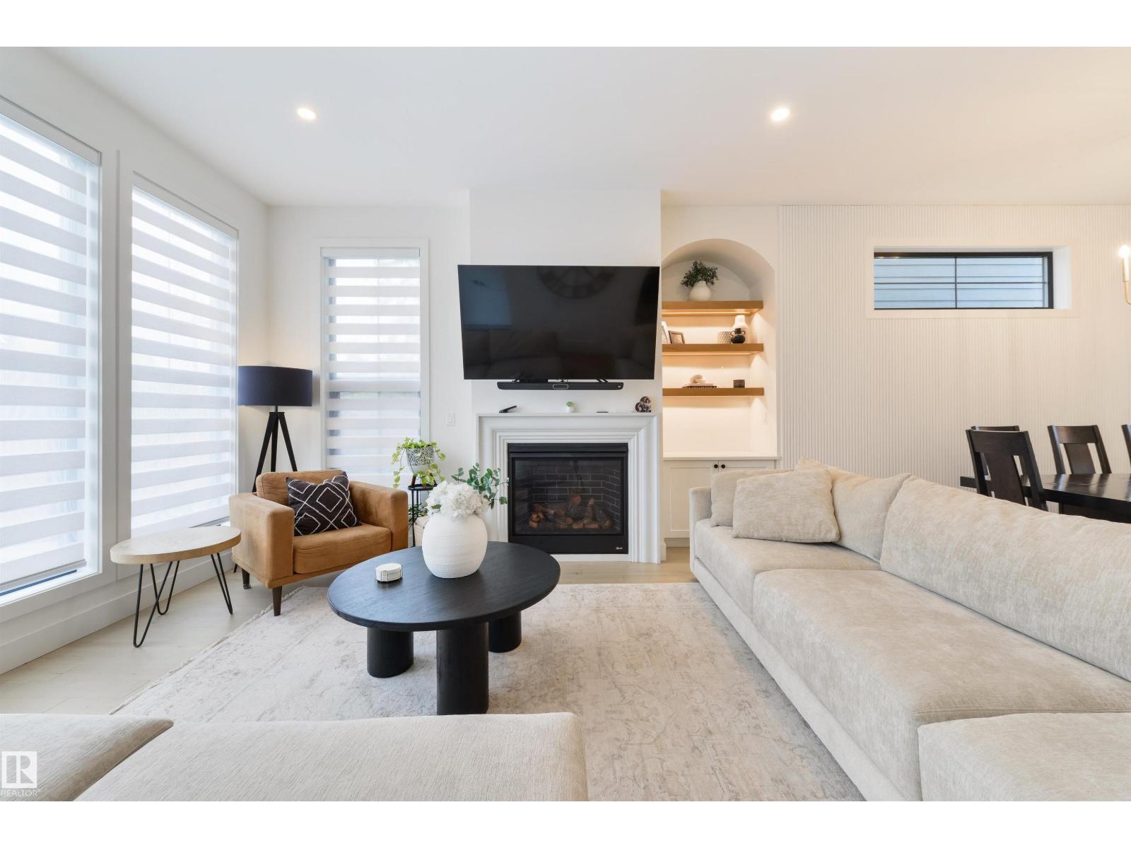 8107 144 ST NW - 23