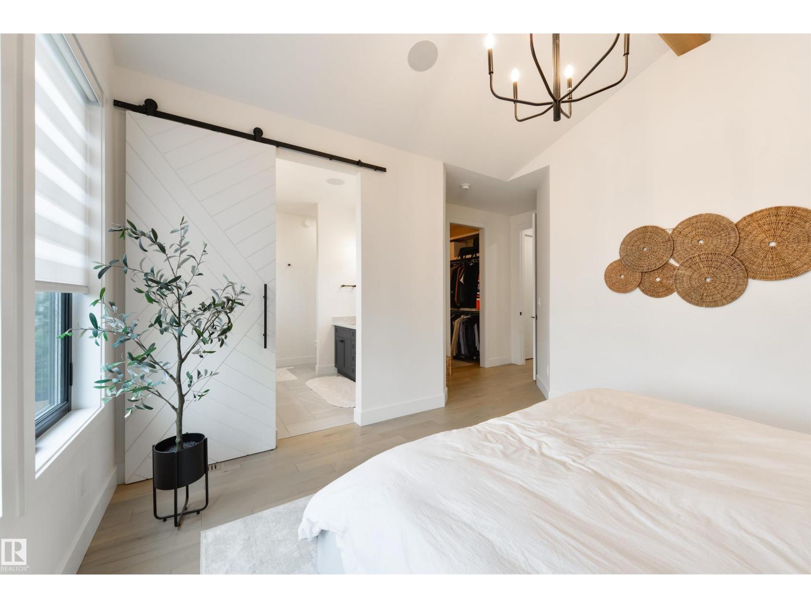 8107 144 ST NW - 38
