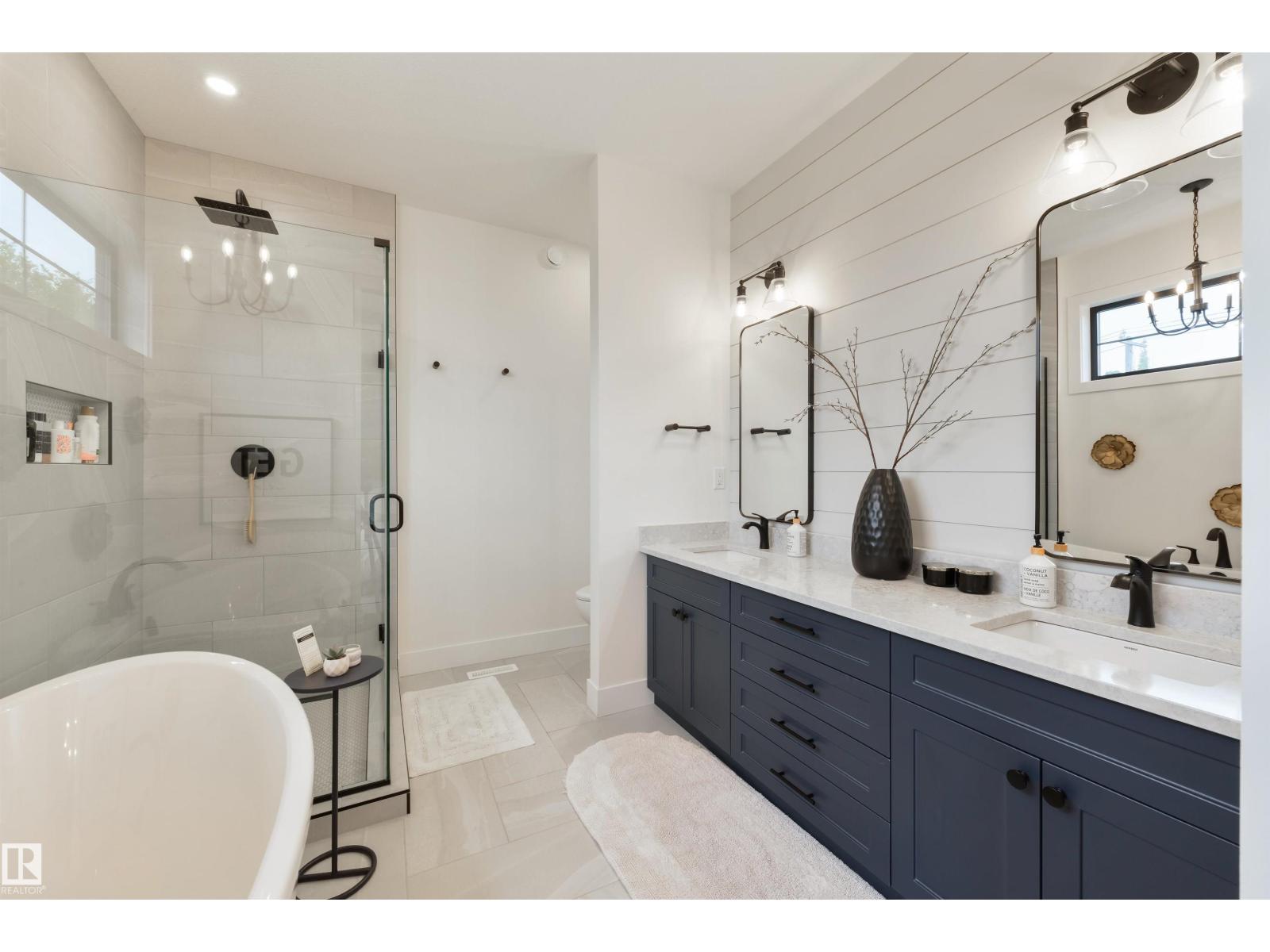 8107 144 ST NW - 41