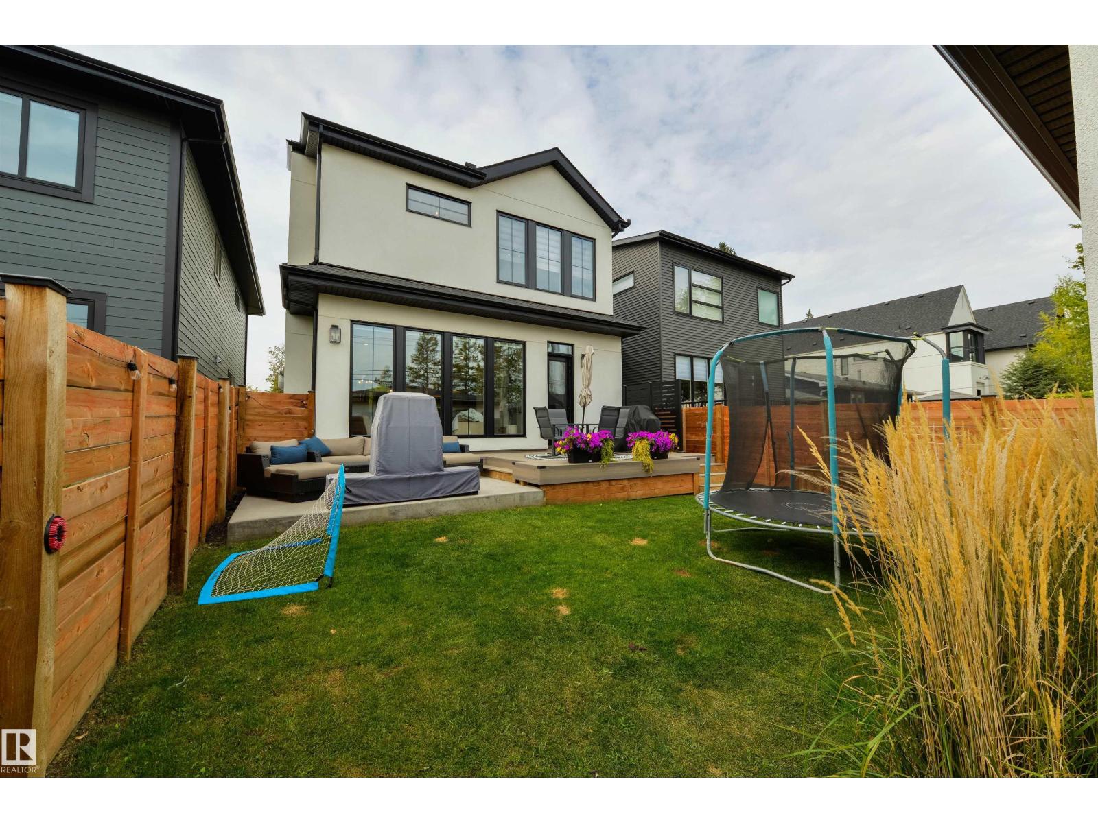 8107 144 ST NW - 62
