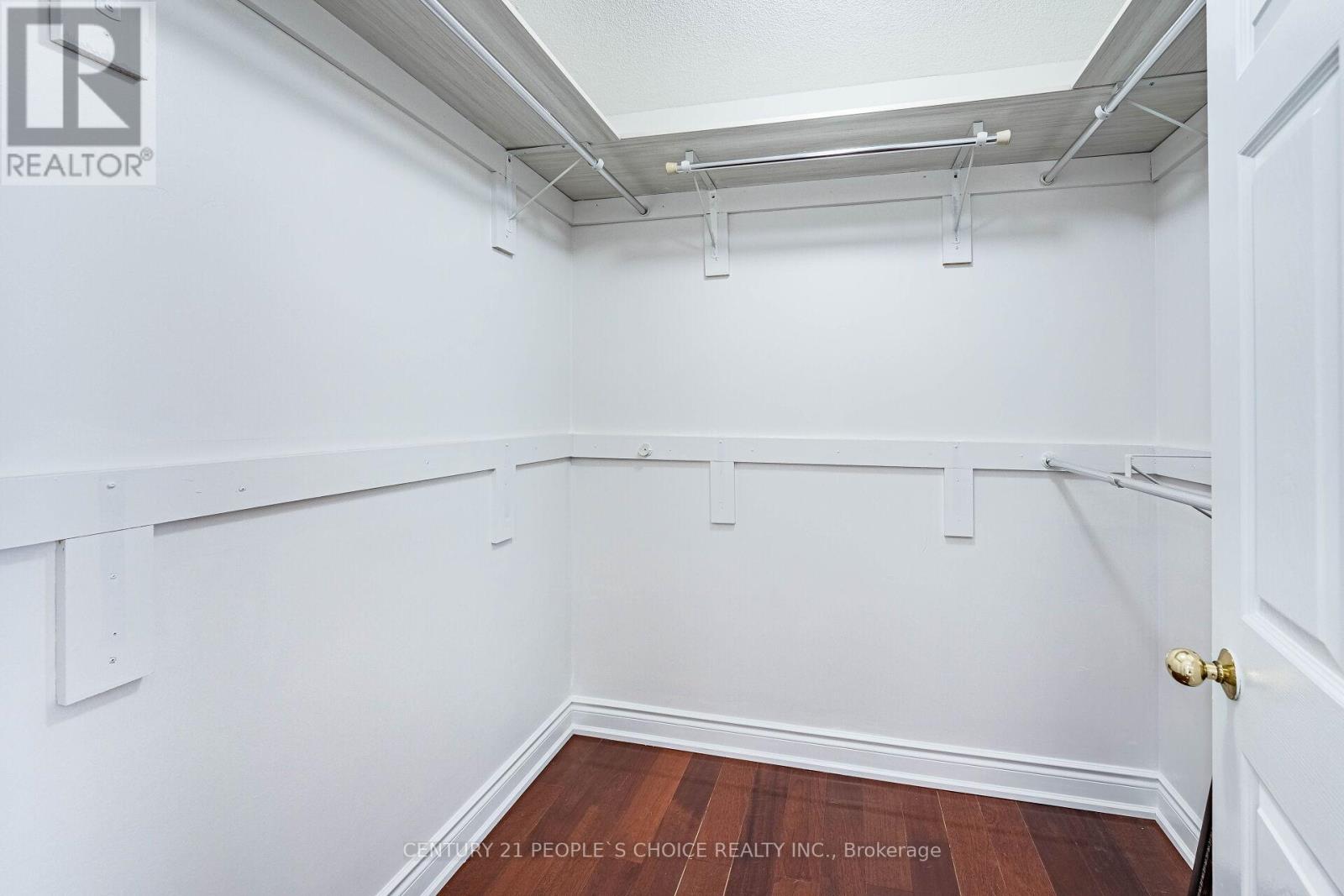 #1602 195 WYNFORD DRIVE - 23