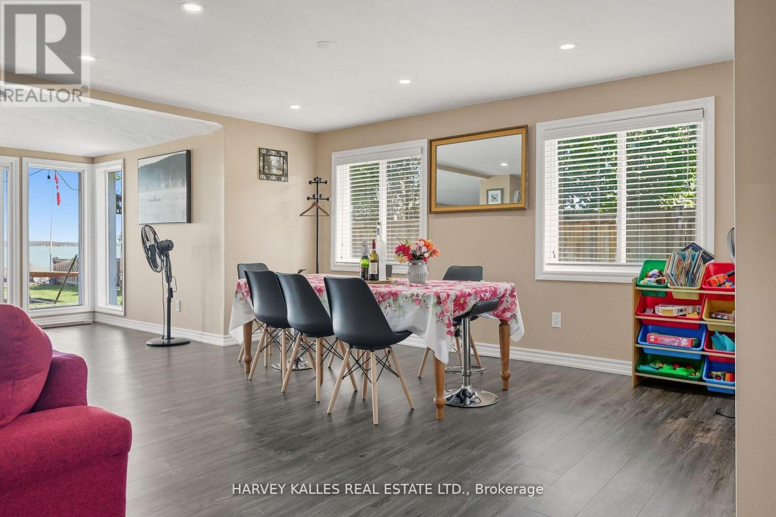 72 LAKESIDE DRIVE - 23
