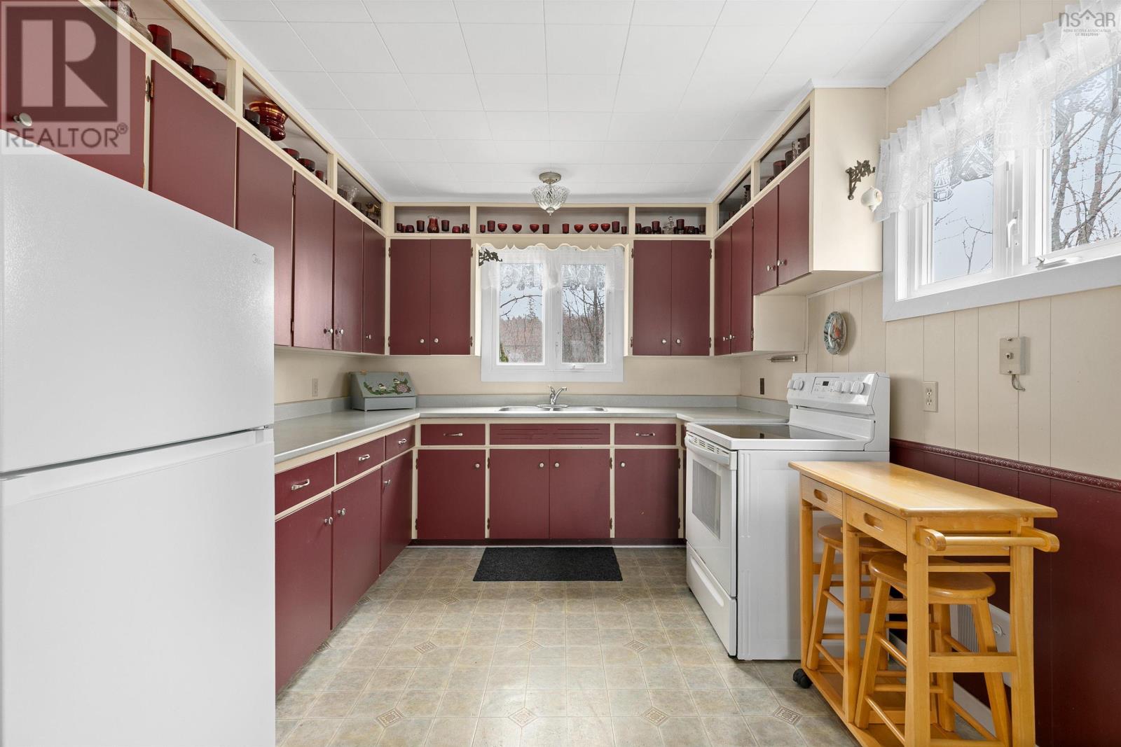 4 Parkview Drive - 8