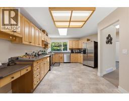 Kitchen - 2104 Aqua View Place, Williams Lake, BC V2G5G2 Photo 15