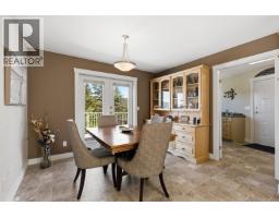 Dining nook - 2104 Aqua View Place, Williams Lake, BC V2G5G2 Photo 16