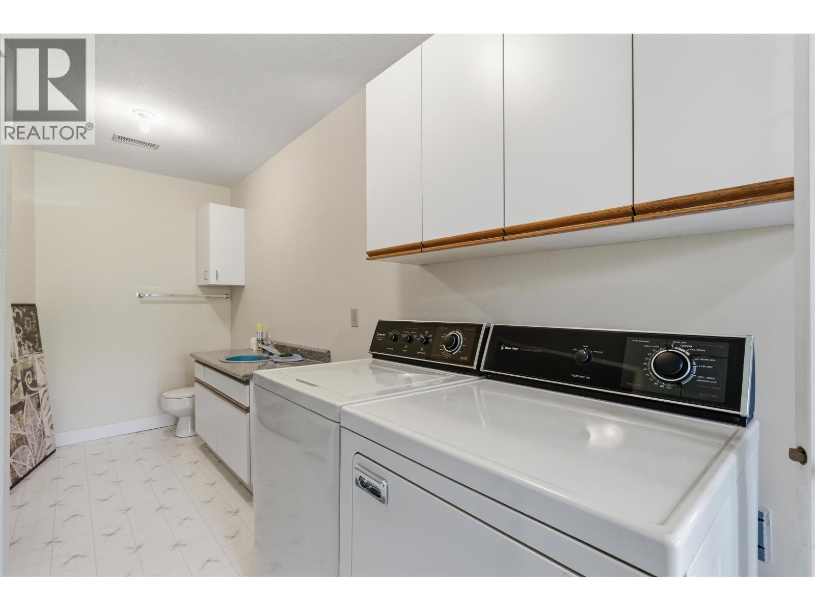 2104 AQUA VIEW PLACE - 26