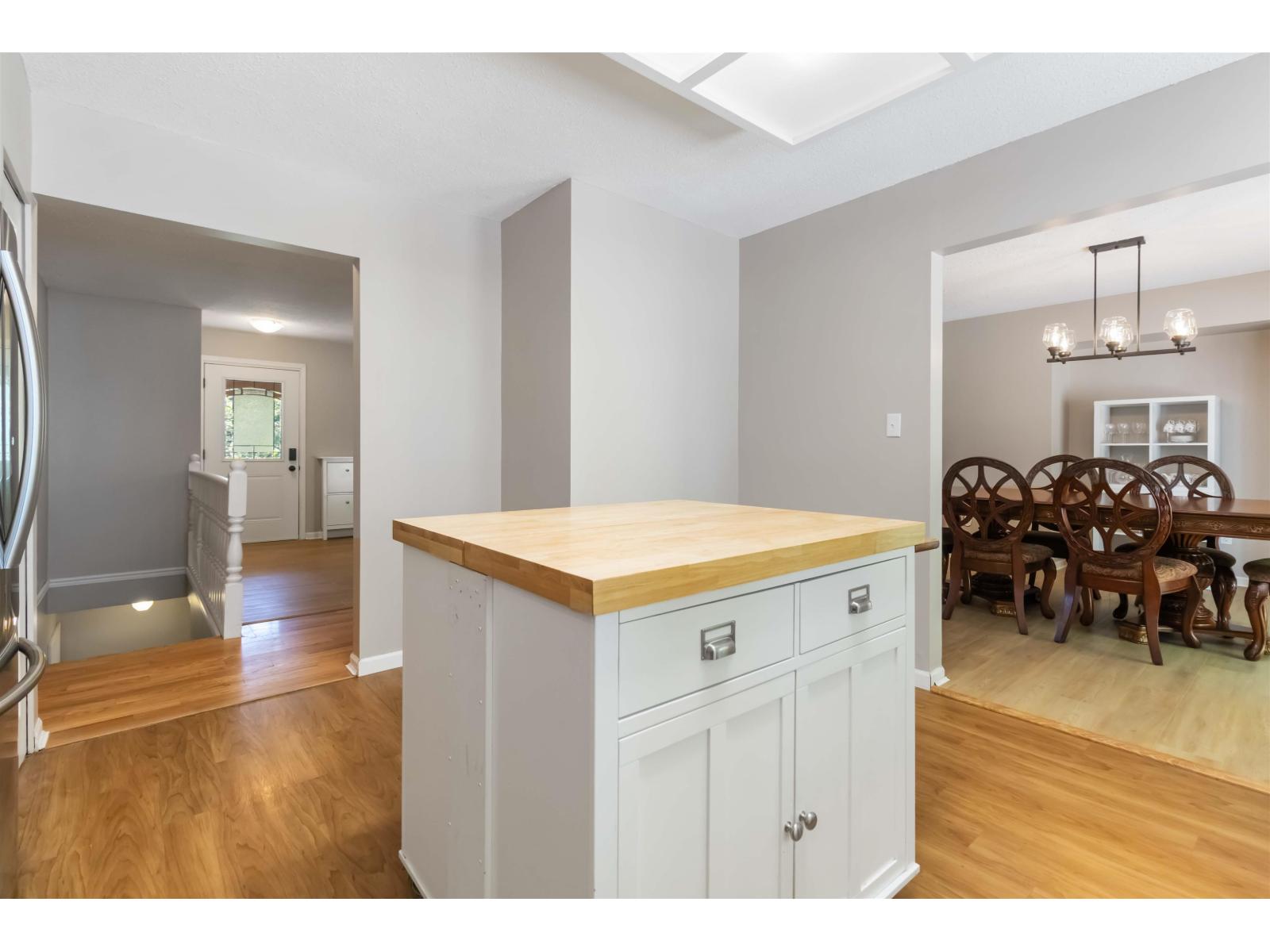 31747 VIEWCREST AVENUE, Mission