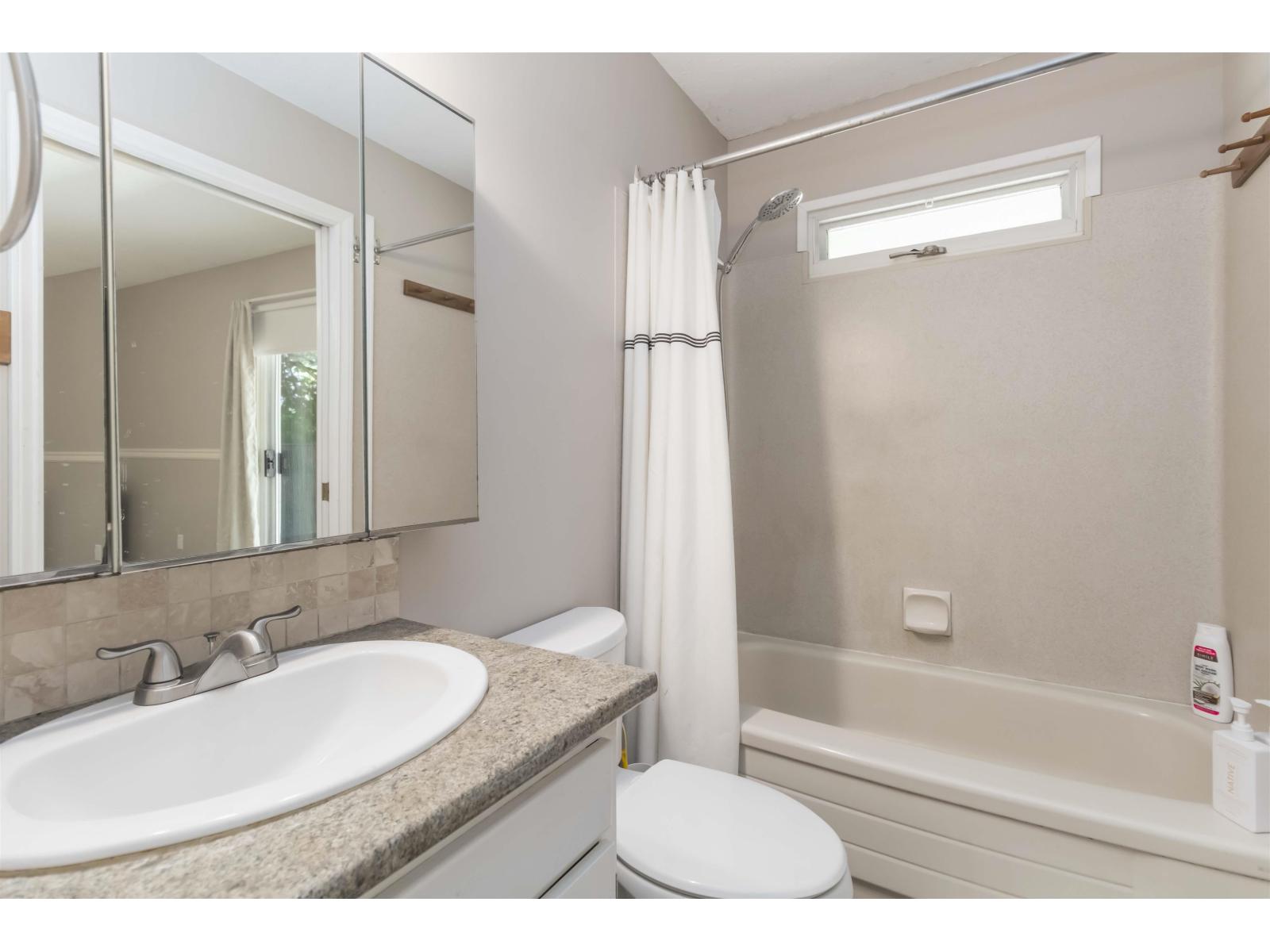 31747 VIEWCREST AVENUE, Mission