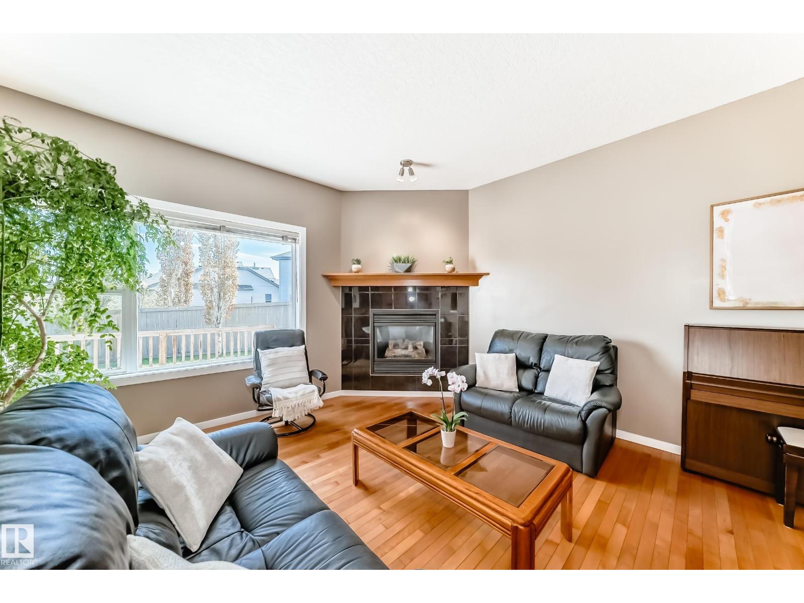 14647 137 ST NW - 10