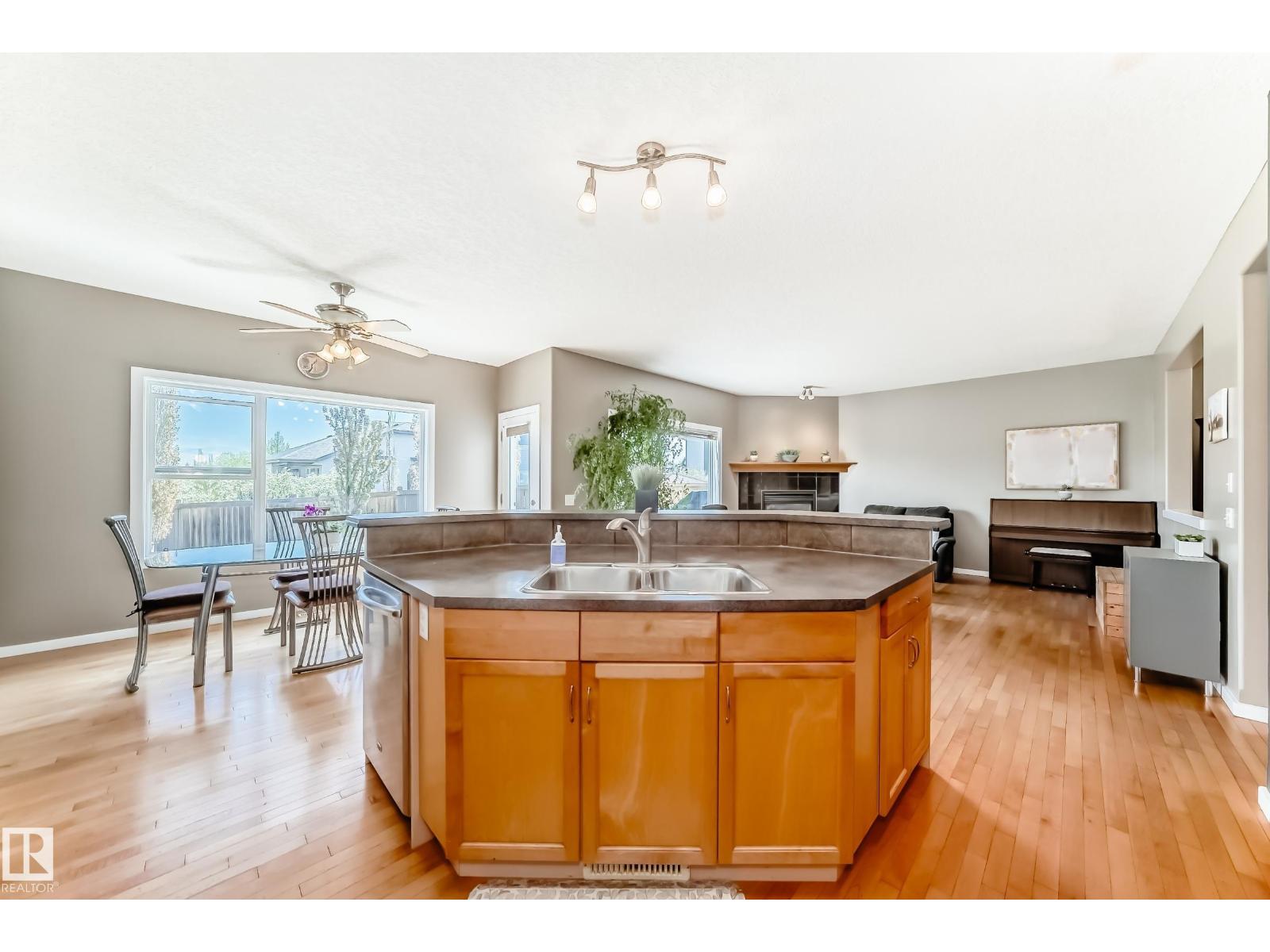 14647 137 ST NW - 15
