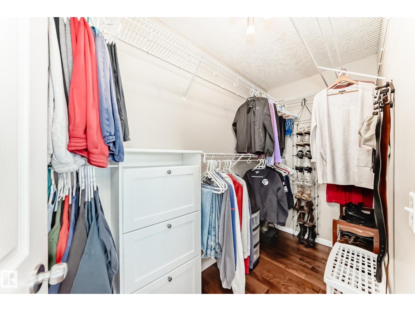 14647 137 ST NW - 35