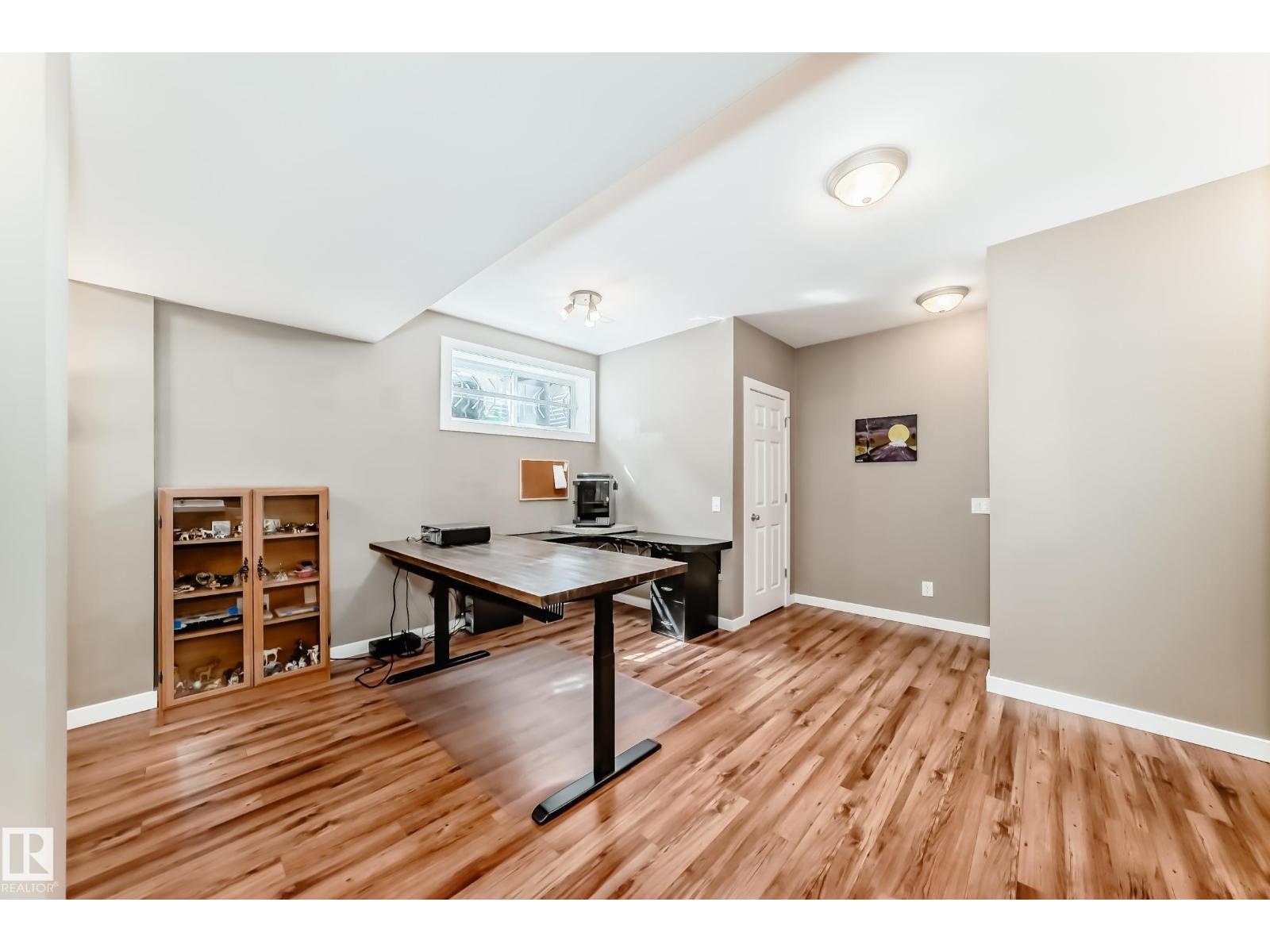 14647 137 ST NW - 53
