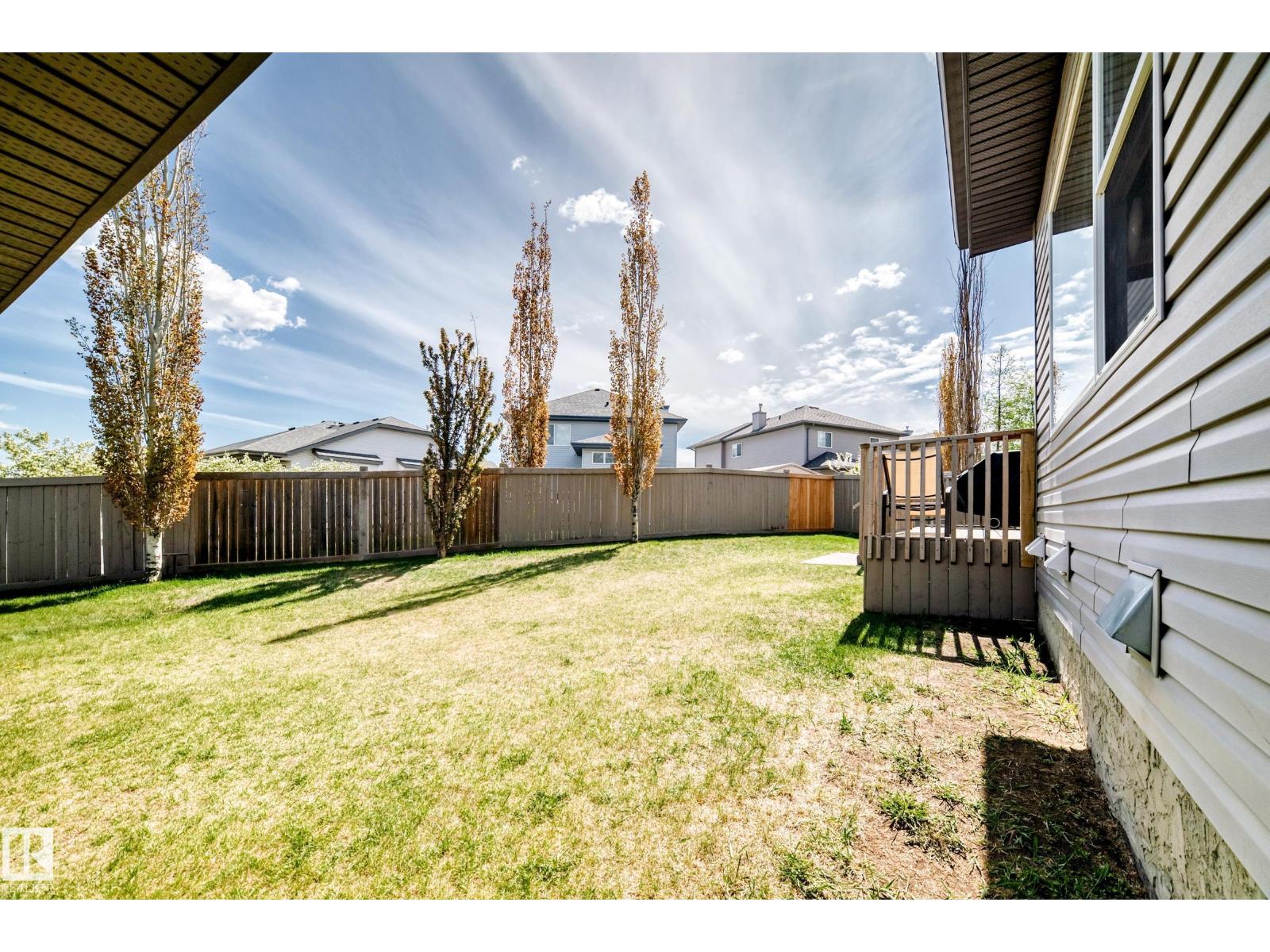 14647 137 ST NW - 64