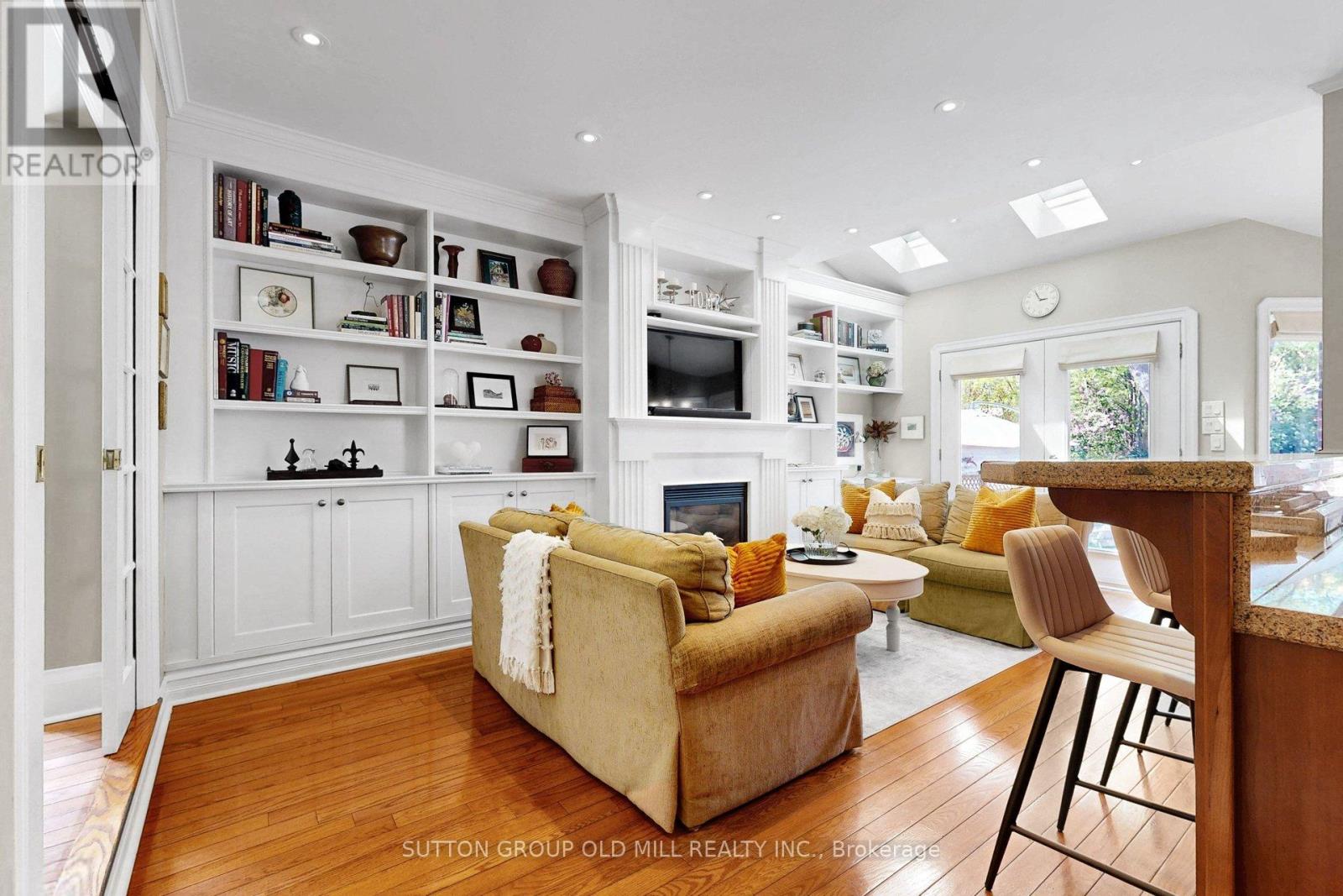 12 JASMINE AVENUE - 13