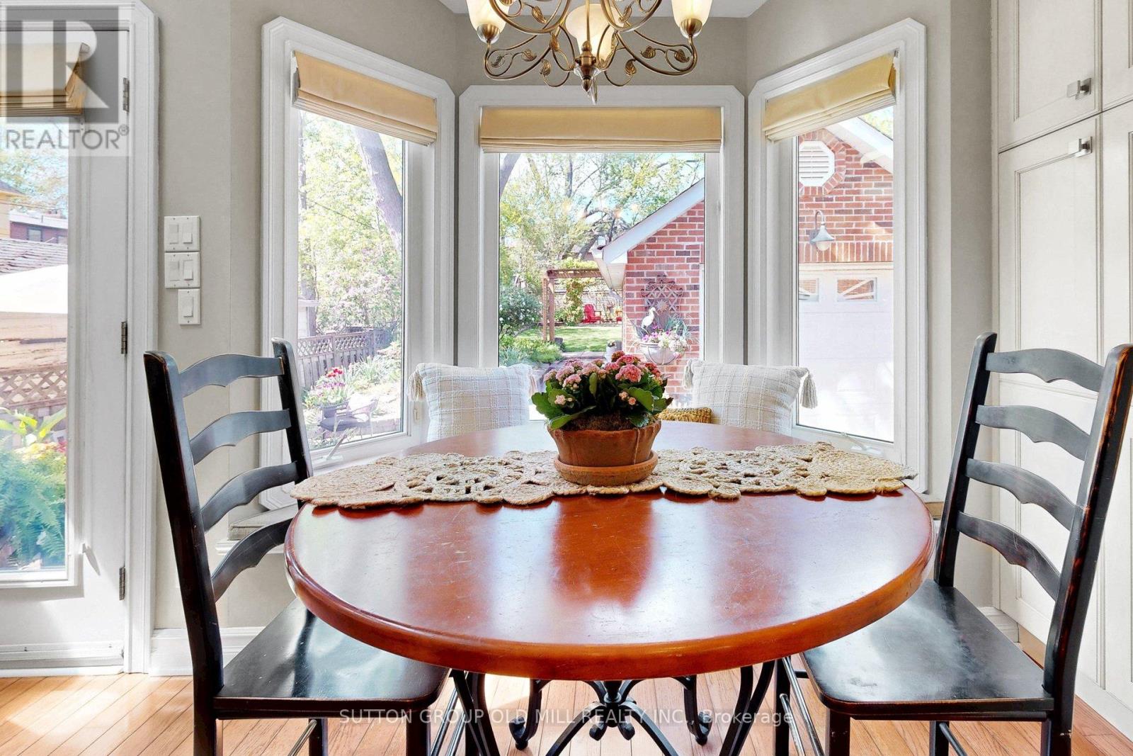 12 JASMINE AVENUE - 15