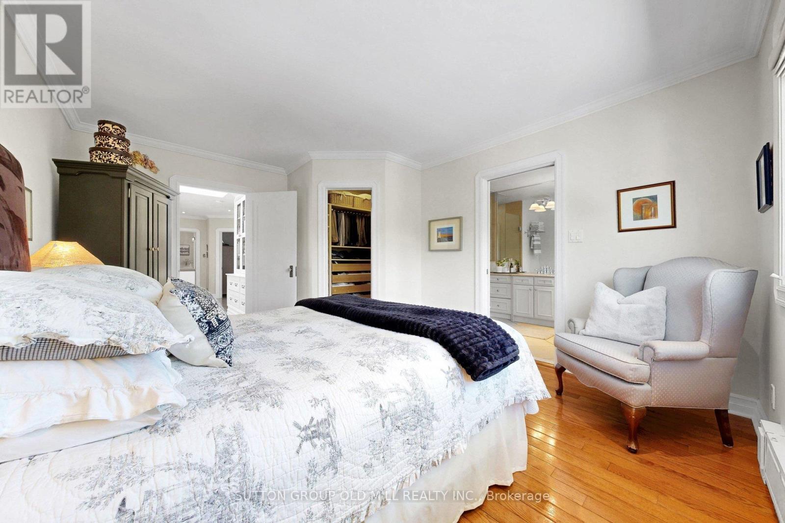12 JASMINE AVENUE - 21
