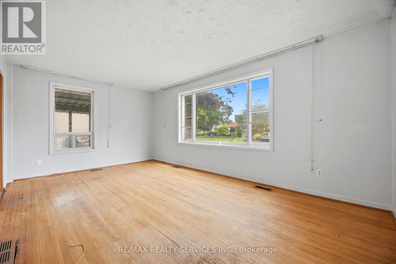 27 HADRINA STREET - 12