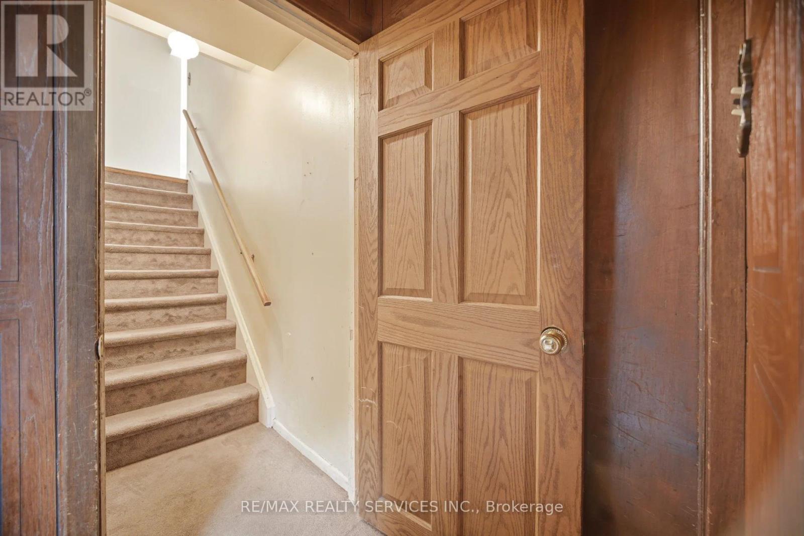 27 HADRINA STREET - 32