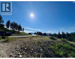 2627 Taynton Trail, Invermere, BC V0A1K4 Photo 7