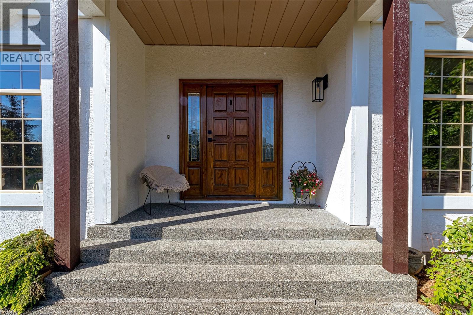 1855 Camas Dr - Image 2