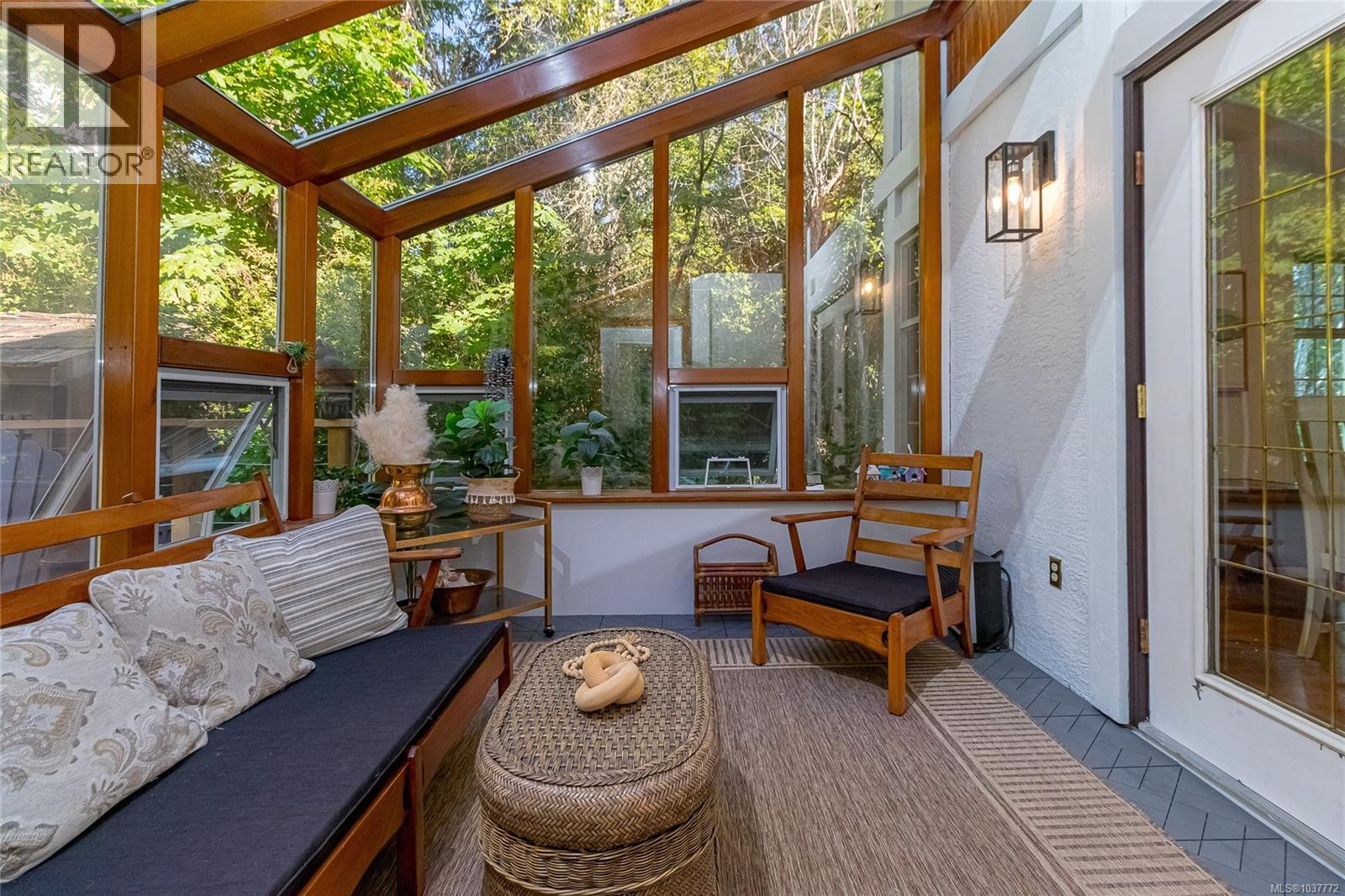 1855 Camas Dr - 11