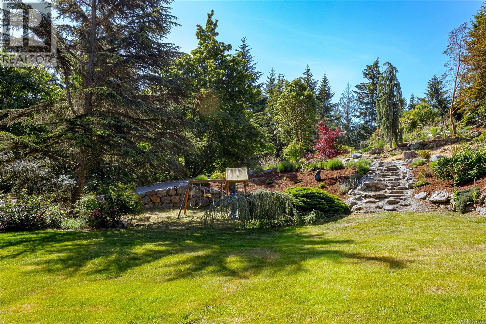 1855 Camas Dr - 54