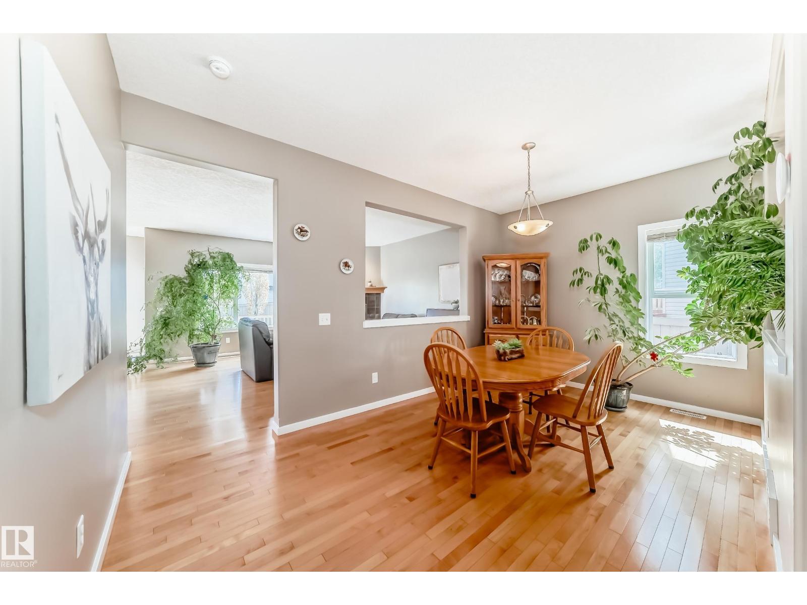 14647 137 ST NW - 21