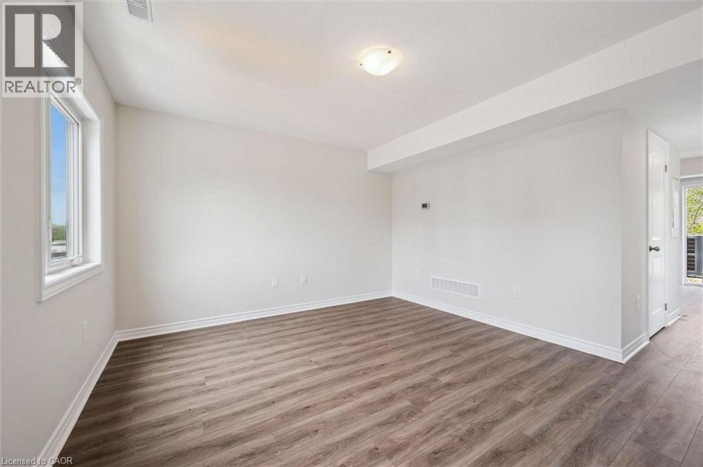 #1 465 W GARAFRAXA Street W - 14
