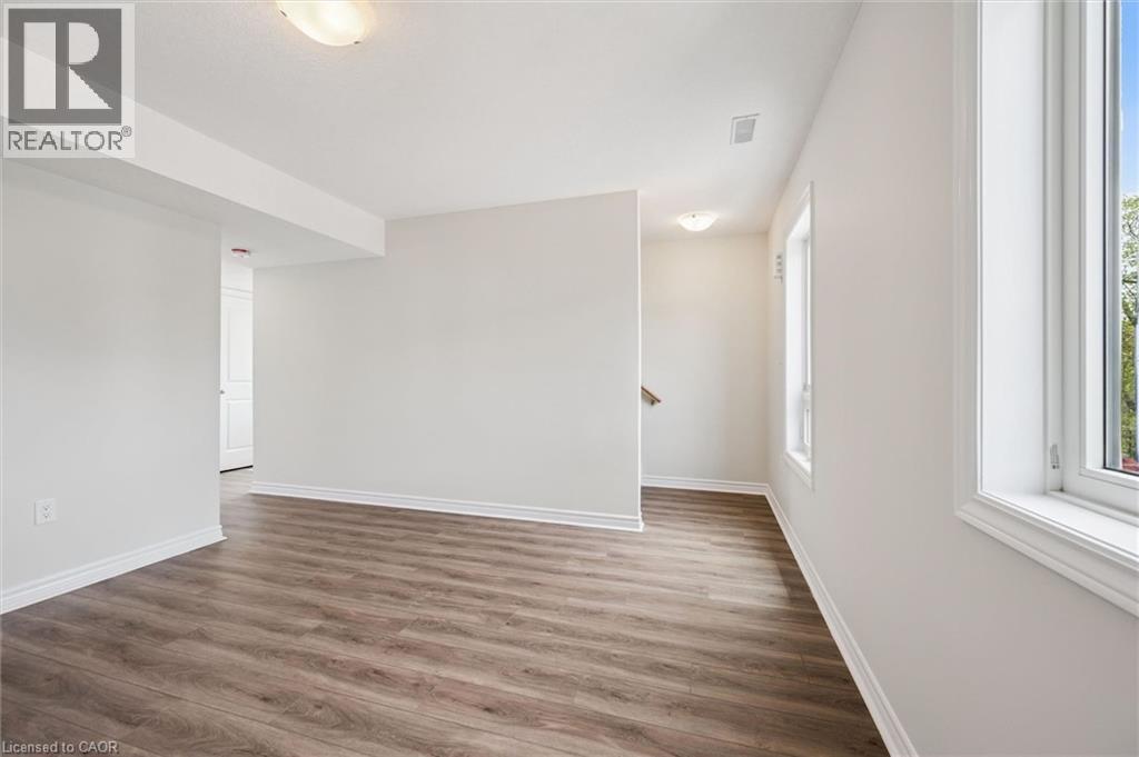 #1 465 W GARAFRAXA Street W - 21