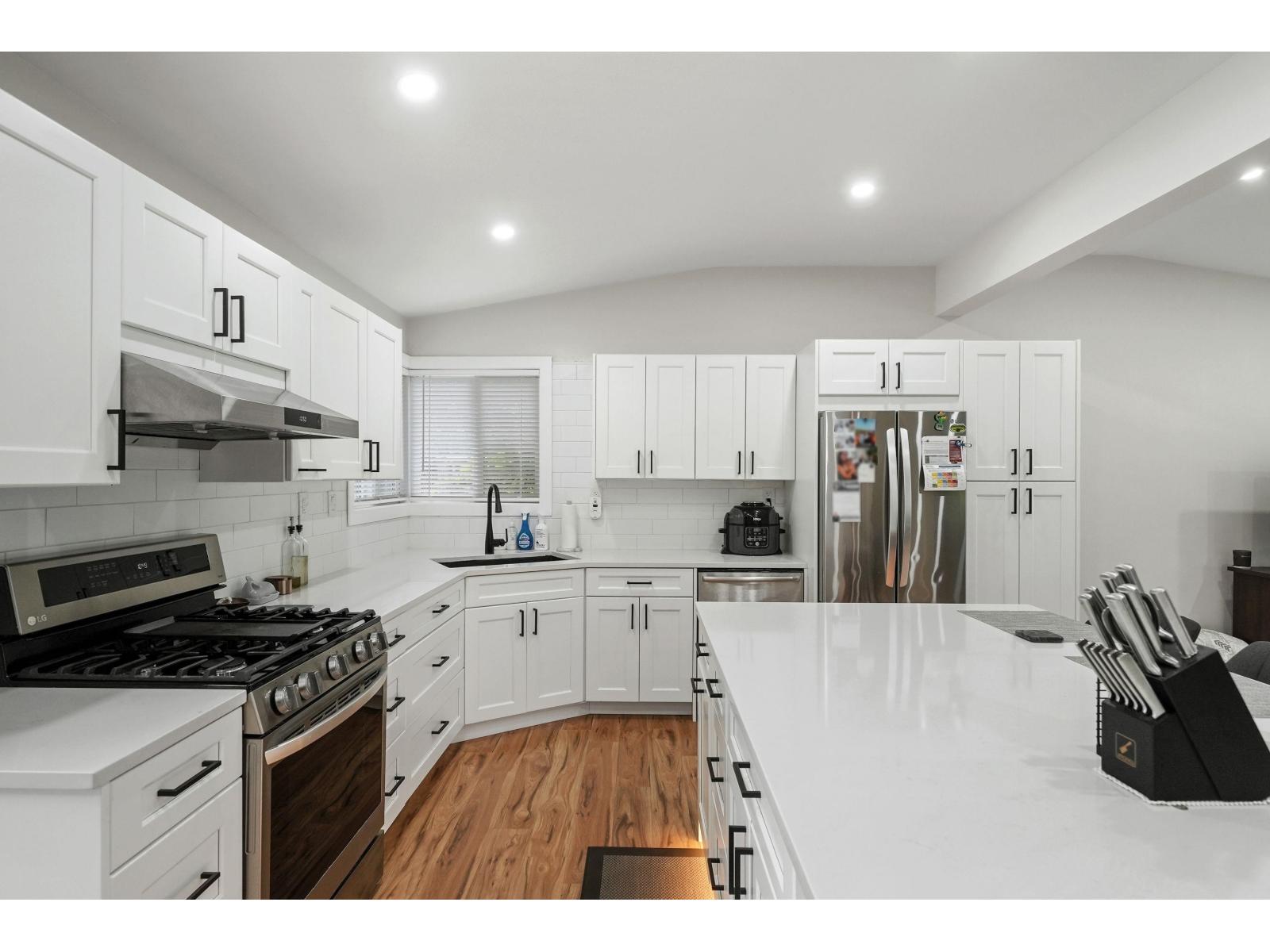 8057 WAXBERRY CRESCENT, Mission