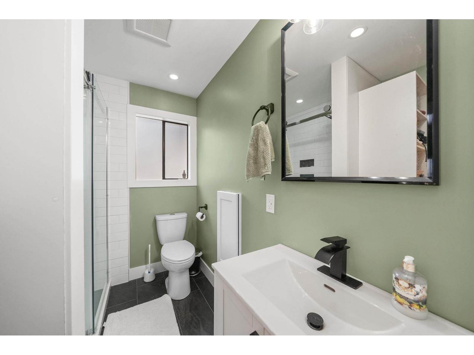 8057 WAXBERRY CRESCENT, Mission