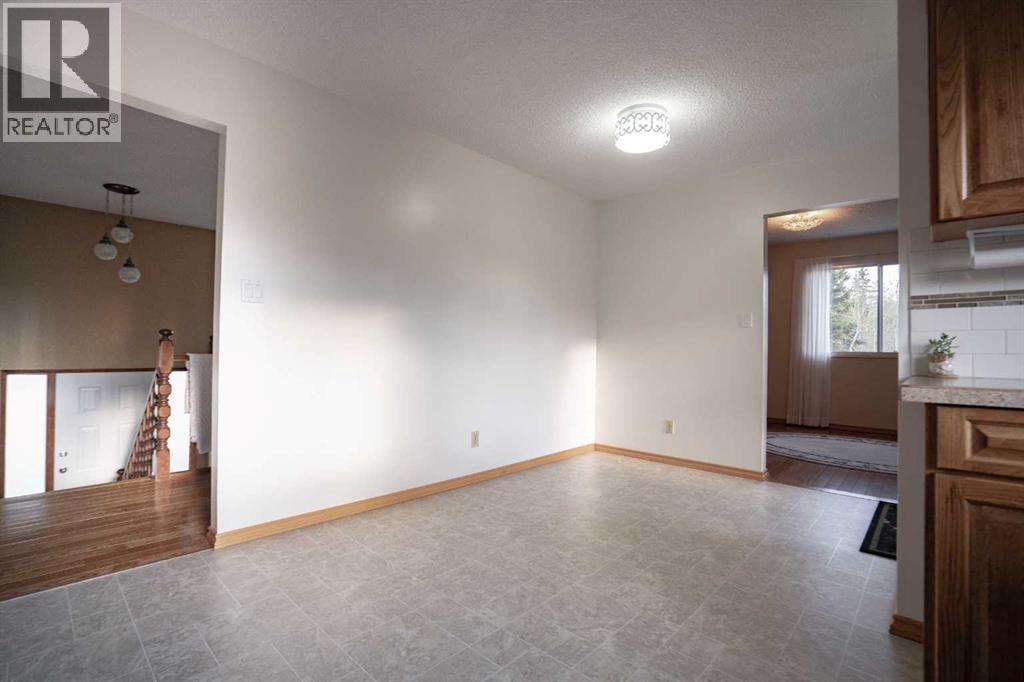 234054A Highway 2 - photo 5