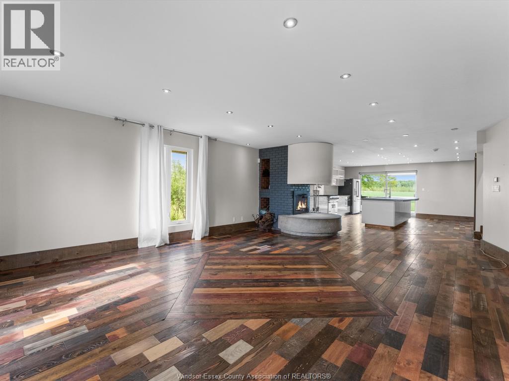 6675 CONCESSION 10 - 20