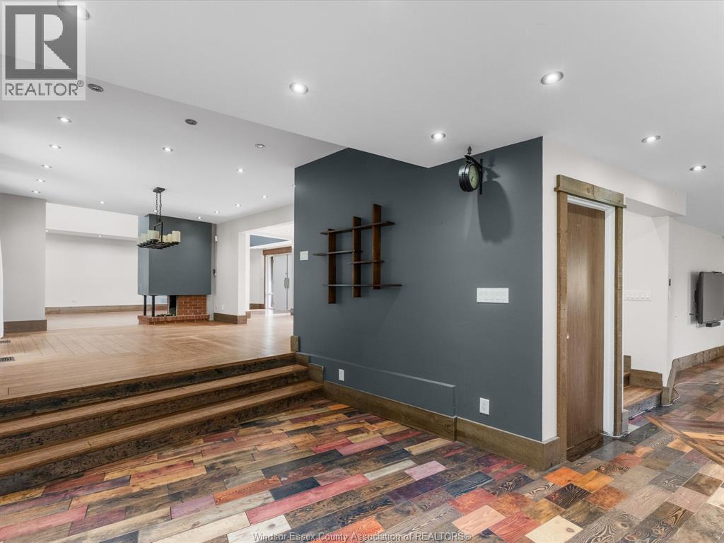 6675 CONCESSION 10 - 13