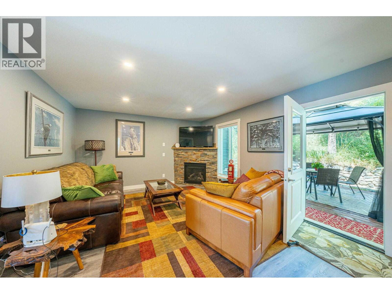 5190 Robinson Place - 3