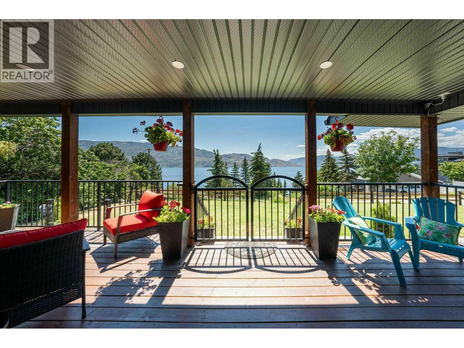  5190 Robinson Place, Peachland