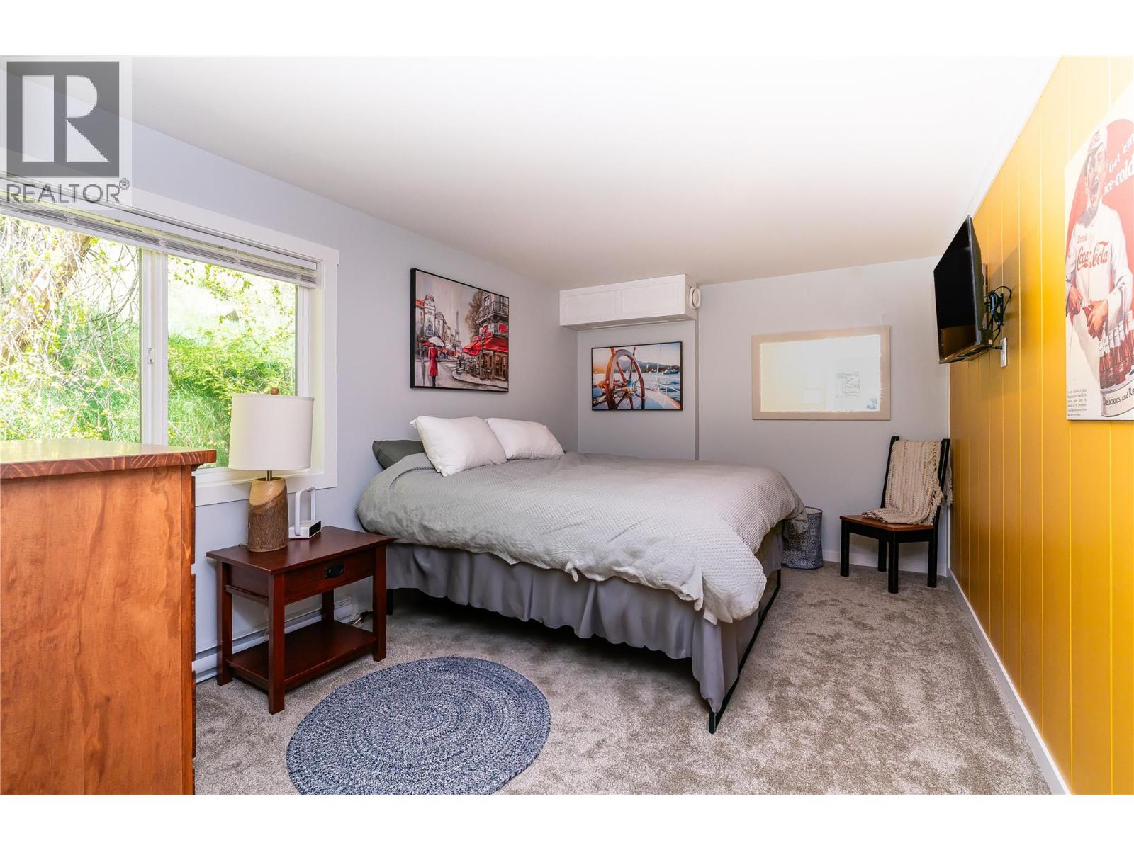  5190 Robinson Place, Peachland