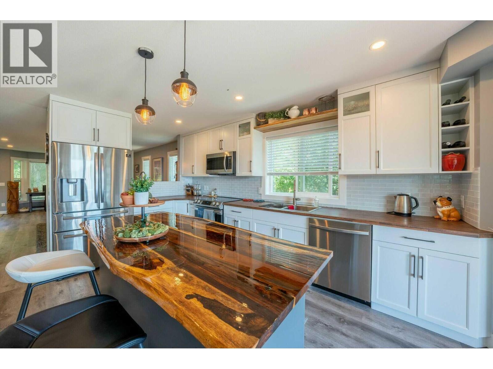 5190 Robinson Place - 6