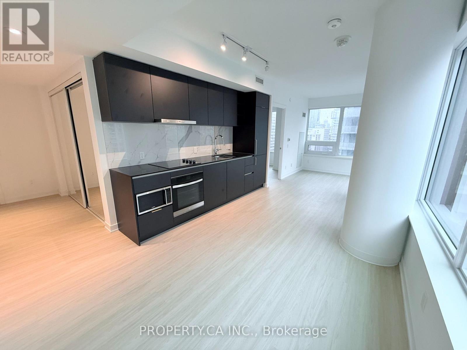 Listing photo of 1916 - 8 WELLESLEY STREET W